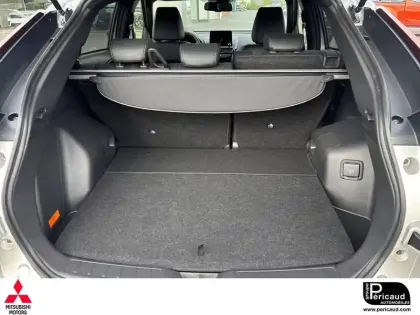 Photo 8 Mitsubishi Eclipse Cross  2.4 MIVEC PHEV Twin Motor 4WD