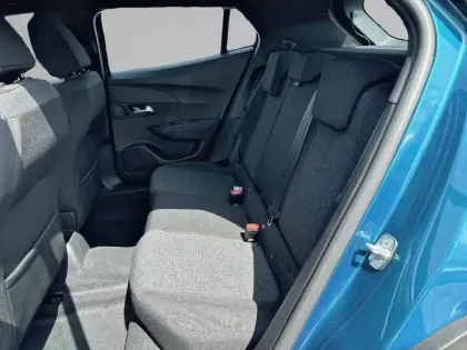 Photo 31 Peugeot 2008  Hybrid 145 e-DCS6