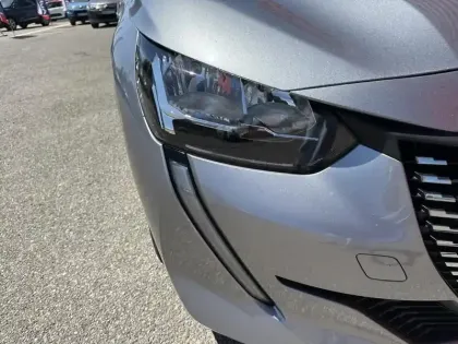 Photo 10 Peugeot 208  PureTech 75 S&S BVM5 Style