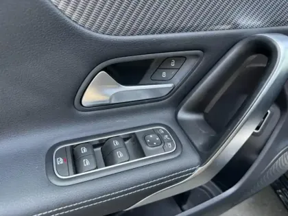 Photo 17 Mercedes Classe A 250 e Hybrid EQ Progressive Line