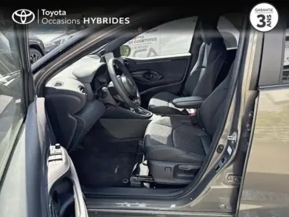 Photo 10 Toyota Yaris  116h Collection 5p MC24