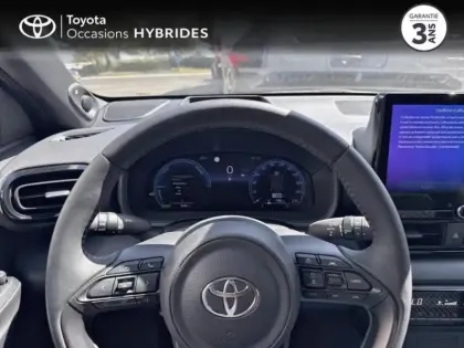 Photo 12 Toyota Yaris  116h Collection 5p MC24