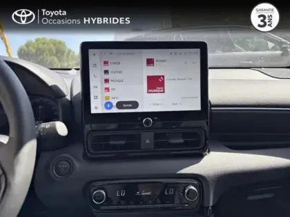 Photo 14 Toyota Yaris  116h Collection 5p MC24