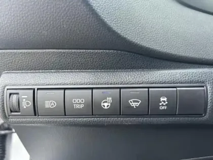 Photo 7 Toyota Corolla  1.8 140ch Design MY24