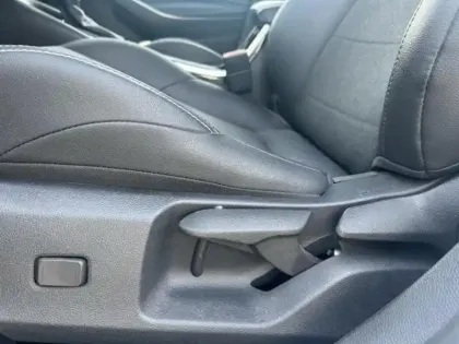 Photo 10 Toyota Corolla  1.8 140ch Design MY24