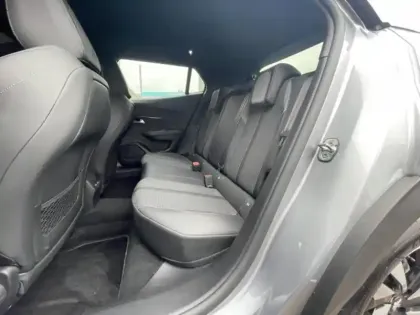 Photo 8 Peugeot 2008  1.2 PureTech 130ch S&S GT EAT8