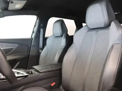 Photo 8 Peugeot 3008  1.6 THP 165ch GT Line S&S EAT6