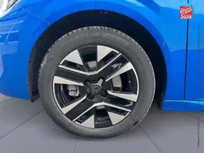 Photo 9 Peugeot 208  1.2 Hybrid 110ch Allure e-DCS6