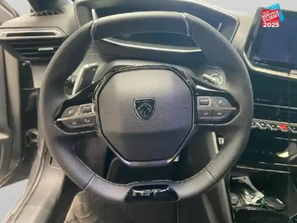 Photo 11 Peugeot 208  1.2 Hybrid 136ch GT e-DCS6