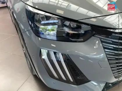 Photo 12 Peugeot 208  1.2 Hybrid 136ch GT e-DCS6