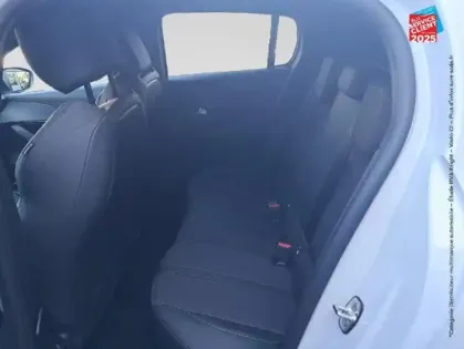 Photo 9 Peugeot 208  1.2 Hybrid 110ch GT e-DCS6