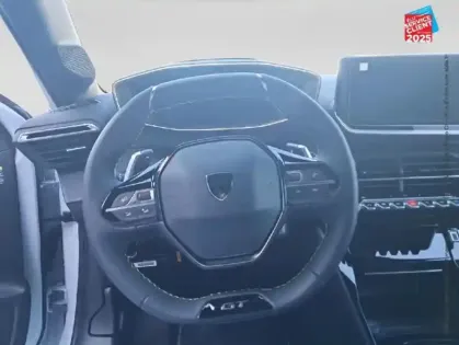 Photo 10 Peugeot 208  1.2 Hybrid 110ch GT e-DCS6