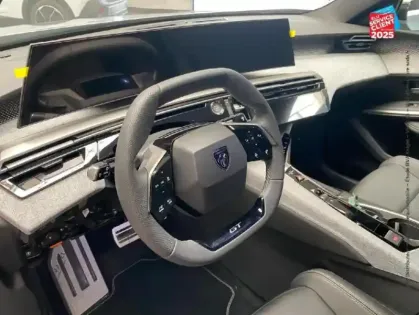 Photo 14 Peugeot 3008  1.2 Hybrid 145ch GT e-DCS6