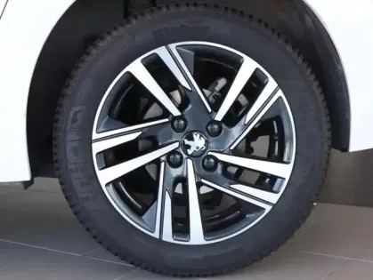 Photo 10 Peugeot 208  1.5 BlueHDi 100ch S&S Allure