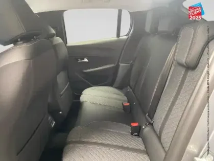 Photo 10 Peugeot 208  1.2 Hybrid 145ch Allure e-DCS6