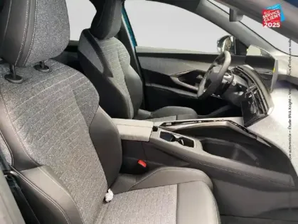 Photo 4 Peugeot 3008  1.2 Hybrid 145ch Allure e-DCS6