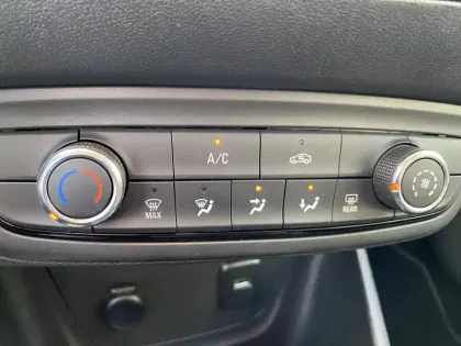 Photo 33 Opel Crossland  1.2 83 ch