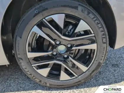 Photo 64 Peugeot 208  Hybrid 110 e-DCS6