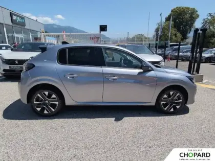 Photo 30 Peugeot 208  Hybrid 110 e-DCS6