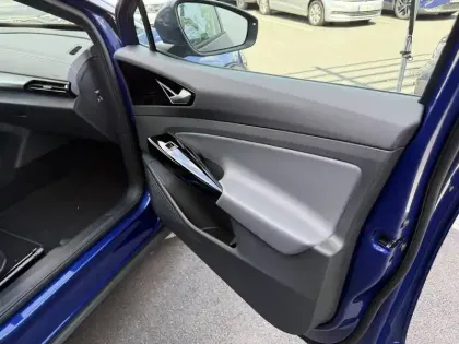 Photo 12 Volkswagen Id.4  286 ch Pro