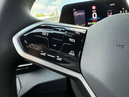 Photo 18 Volkswagen Id.4  286 ch Pro