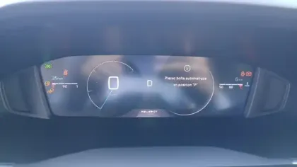 Photo 56 Peugeot 2008  Hybrid 145 e-DCS6