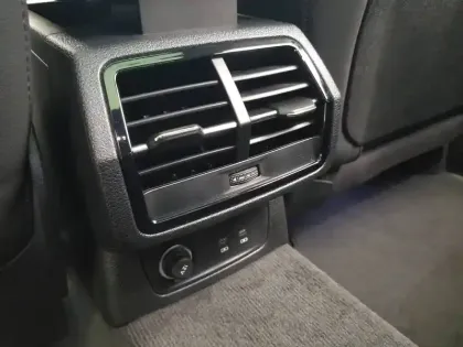 Photo 23 Audi Q3  35 TFSI 150 ch S tronic 7