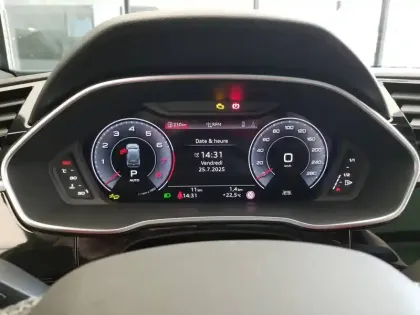 Photo 32 Audi Q3  35 TFSI 150 ch S tronic 7