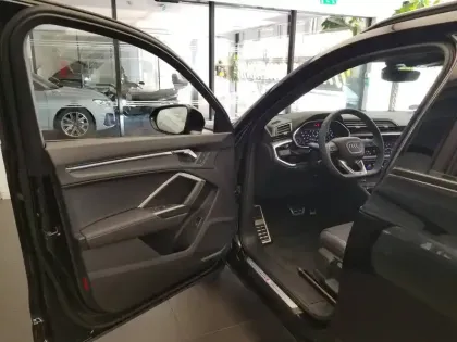 Photo 18 Audi Q3  35 TFSI 150 ch S tronic 7