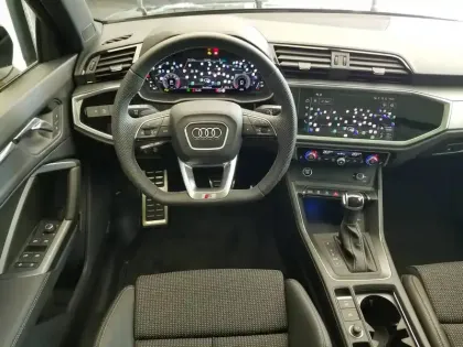 Photo 21 Audi Q3  35 TFSI 150 ch S tronic 7