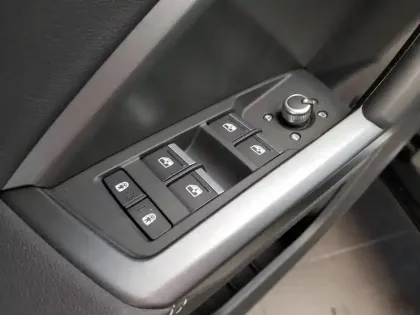 Photo 24 Audi Q3  35 TFSI 150 ch S tronic 7