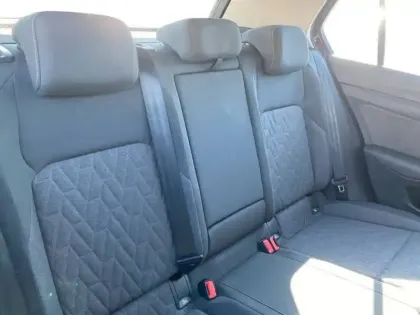 Photo 9 Volkswagen Golf  1.5 eTSI EVO2 116 DSG7