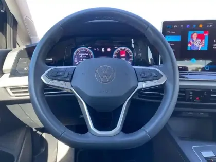 Photo 39 Volkswagen Golf  1.5 eTSI EVO2 116 DSG7