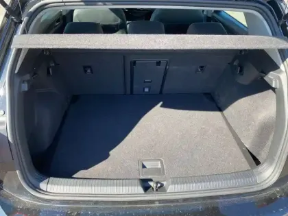 Photo 12 Volkswagen Golf  1.5 eTSI EVO2 116 DSG7