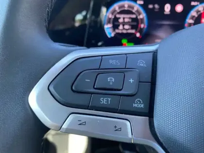 Photo 22 Volkswagen Golf  1.5 eTSI EVO2 116 DSG7