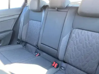 Photo 13 Volkswagen Golf  1.5 eTSI EVO2 116 DSG7