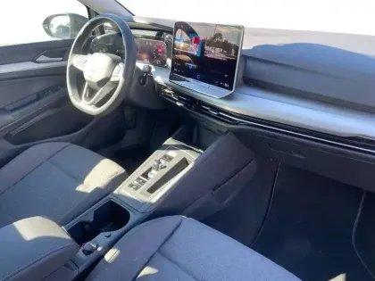 Photo 8 Volkswagen Golf  1.5 eTSI EVO2 116 DSG7