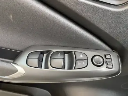 Photo 106 Nissan Juke  HYBRID 143