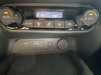 Photo 102 Nissan Juke  HYBRID 143