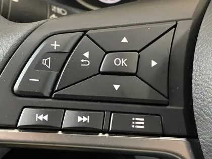 Photo 73 Nissan Juke  HYBRID 143