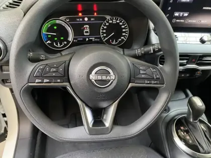 Photo 65 Nissan Juke  HYBRID 143