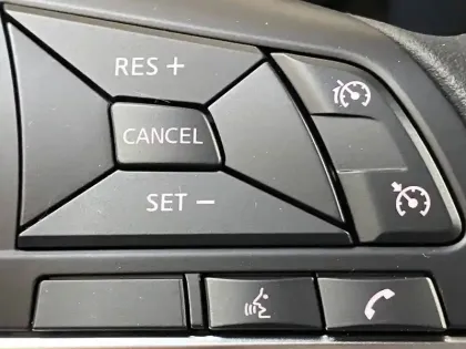 Photo 113 Nissan Juke  HYBRID 143