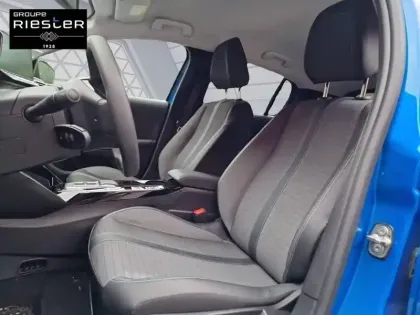 Photo 8 Peugeot 208  Electrique 50 kWh 136ch