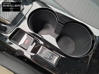 Photo 39 Peugeot 208  Electrique 50 kWh 136ch