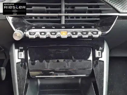 Photo 14 Peugeot 208  Electrique 50 kWh 136ch