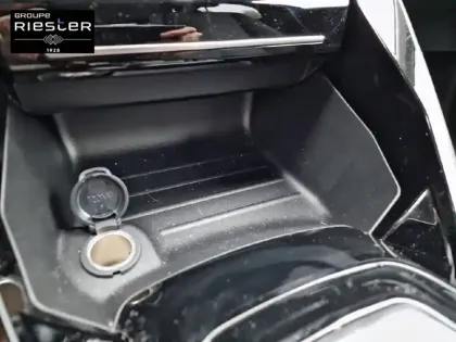 Photo 17 Peugeot 208  Electrique 50 kWh 136ch