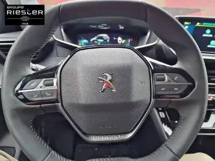 Photo 11 Peugeot 208  Electrique 50 kWh 136ch