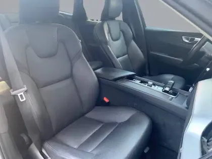 Photo 12 Volvo Xc60  T6 Recharge AWD 253 ch + 145 ch Geartronic 8