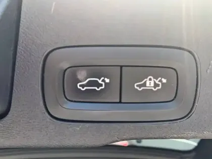 Photo 14 Volvo Xc60  T6 Recharge AWD 253 ch + 145 ch Geartronic 8