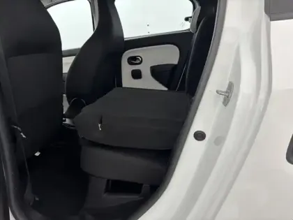 Photo 17 Renault Twingo  III Achat Intégral
